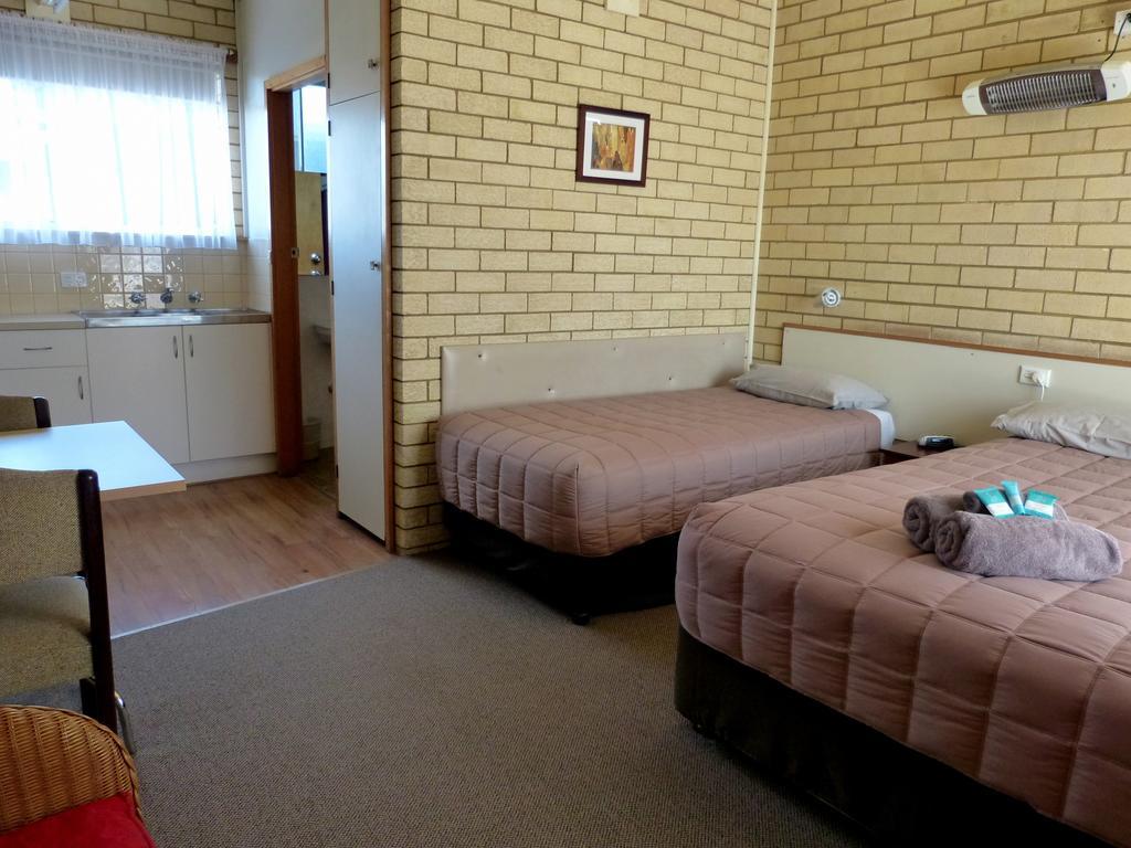 Coastal Comfort Motel Narooma Room photo